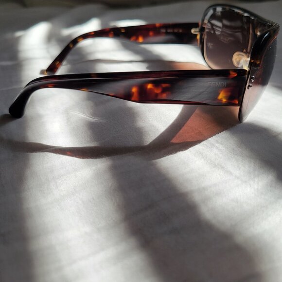 Authentic Fendi Aviator Sunglasses - Picture 7 of 16